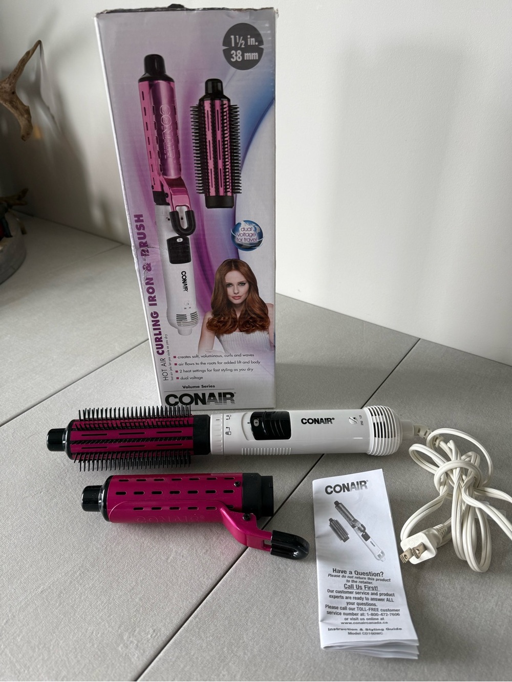 🎀 Conair Volume Series 2-in-1 Hot Air Brush & Curling Iron (Model CD160WC) 🎀